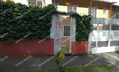CASA EN RENTA DE TRES DORMITORIOS EN CONOCOTO