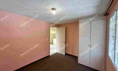 CASA EN RENTA DE TRES DORMITORIOS EN CONOCOTO