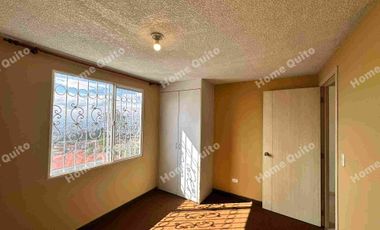 CASA EN RENTA DE TRES DORMITORIOS EN CONOCOTO