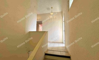 CASA EN RENTA DE TRES DORMITORIOS EN CONOCOTO