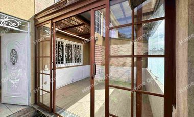 CASA EN RENTA DE TRES DORMITORIOS EN CONOCOTO