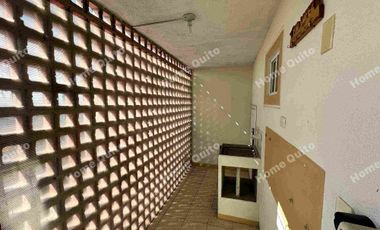 CASA EN RENTA DE TRES DORMITORIOS EN CONOCOTO