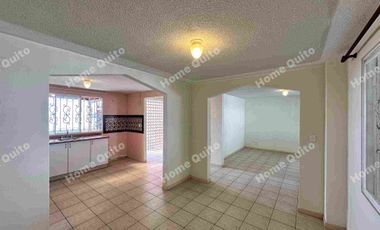 CASA EN RENTA DE TRES DORMITORIOS EN CONOCOTO