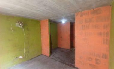 SE VENDE CASA REMODELADA EN SOACHA