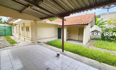 RUMAH DIJUAL ATAU DISEWAKAN DI SOLO DEKAT STADION MANAHAN