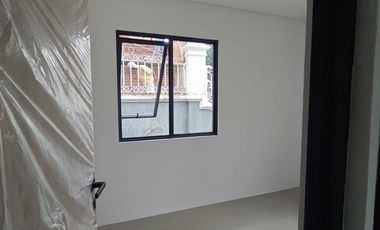 Disewakan Rumah Eksclusif Cendana Xpana Karawaci Lokasi Strategis