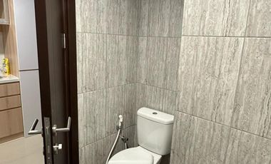 Apartemen Studio Nyaman Full Furnish di Cleon Park JGC – Lokasi Strategis Dekat MRT & AEON