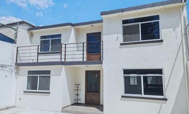 CASA AMPLIA EN VENTA CERCA DEL DEPORTIVO DE TEPOTZOTLAN SE ACEPTAN TODOS LOS CREDITOS 3 RECAMARAS LA PRINCIPAL CON BAÑO COMPLETO, PORTON ELECTRICO