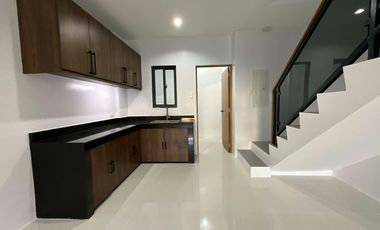 RFO Townhouse Brand New In Greenpark Pasig No DP 3 Bedrooms