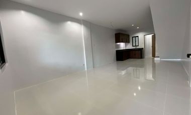 RFO Townhouse Brand New In Greenpark Pasig No DP 3 Bedrooms