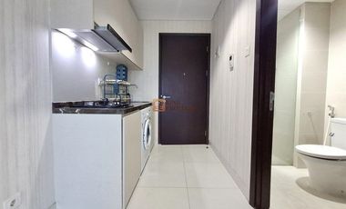 Lokasi Strtategis Dekat Akses Toll! Fasiltas Lengkap Club House Sky Garden View pool Disewakan Studio Unfurnihsed Apartemen Puri Mansion