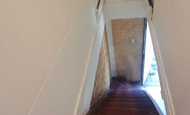Casa esquina  dos pisos ,  Laguna Sur con Oceanía-Pudahuel