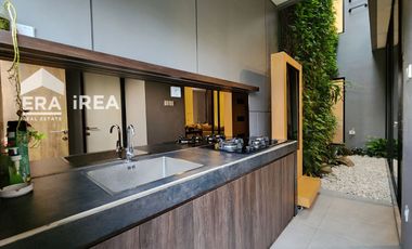 DIJUAL RUMAH MEWAH 2 LANTAI DEKAT JOGJA CITY MALL