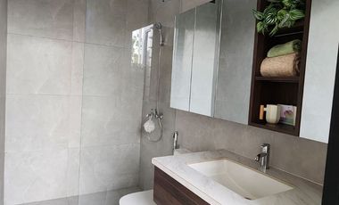 DIJUAL RUMAH MEWAH 2 LANTAI DEKAT JOGJA CITY MALL