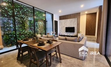 DIJUAL RUMAH MEWAH 2 LANTAI DEKAT JOGJA CITY MALL