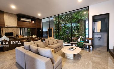 DIJUAL RUMAH MEWAH 2 LANTAI DEKAT JOGJA CITY MALL