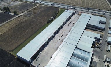BODEGA INDUSTRIAL EN RENTA PARA LOGÍSTICA, NAVETEC CALAMANDA SOBRE CARRETERA 57, Querétaro