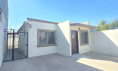 CASA DE RENTA EN PRIVADA VILLANOVA DIAMANTE