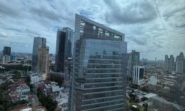 Sewa Kantor Axa Tower, Murah, Lokasi di Kuningan City Jakarta Selatan, tersedia kondisi bare, fitted, dan furnished