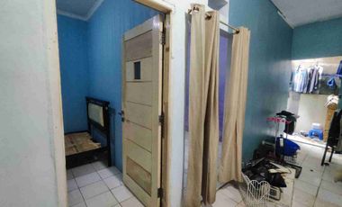 DISEWAKAN MURAH RUMAH BESAR luas 170m KAMPUNG PONDOK JAGUNG GRAHA RAYA AREN SERPONG