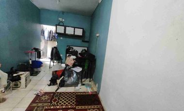 DISEWAKAN MURAH RUMAH BESAR luas 170m KAMPUNG PONDOK JAGUNG GRAHA RAYA AREN SERPONG