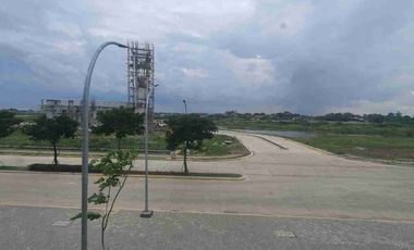 Disewakan ruko 2 lantai  bagus bersih rapi di kawasan padat penduduk di Tera Damai Bekasi
