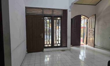 Dijual rumah 2 lantai LT 120 hanya 750jt di pekayon bebas banjir