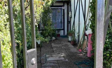 Vendo casa con gran terreno