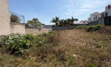Terreno Ubicado Cerca de La Av Principal y a Media Cuadra del Parque de Las Torres