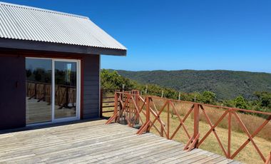 Parcela en venta con 2 casas a 500 metros del asfalto en Estaquilla