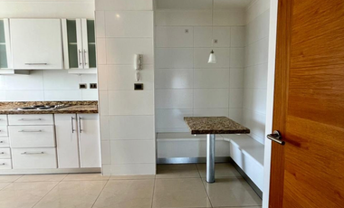 Departamento en Venta 3D, 3B, Estacionamiento y Bodega, Edificio La Haya