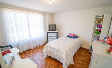 CASA EN VENTA EN LA URBANIZACION LA MARCA EN LA MITAD DEL MUNDO