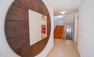 CASA EN VENTA EN LA URBANIZACION LA MARCA EN LA MITAD DEL MUNDO