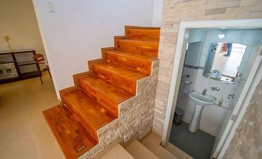 CASA EN VENTA EN LA URBANIZACION LA MARCA EN LA MITAD DEL MUNDO