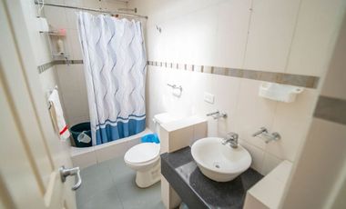 CASA EN VENTA EN LA URBANIZACION LA MARCA EN LA MITAD DEL MUNDO