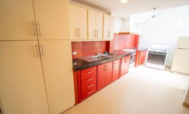 CASA EN VENTA EN LA URBANIZACION LA MARCA EN LA MITAD DEL MUNDO