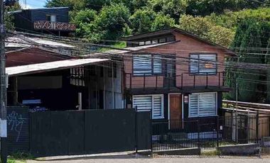 Venta de casa  con tres cabañas funcionando