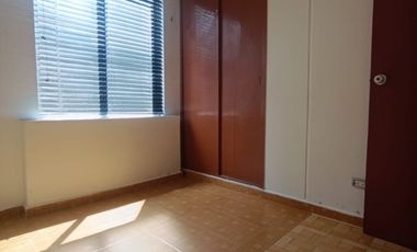 ARRIENDO APARTAMENTO FRENTE AL  PARQUE BOLIVAR