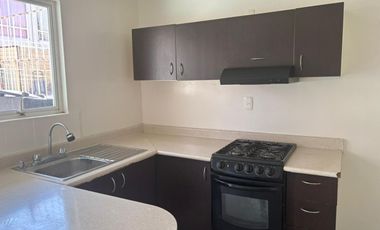 SE VENDE BONITA CASA EN LA UNIDAD DE 