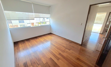 VENDO CASA EN CONDOMINIO CON JARDIN ZONA BATALLONES SURCO
