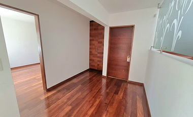 VENDO CASA EN CONDOMINIO CON JARDIN ZONA BATALLONES SURCO