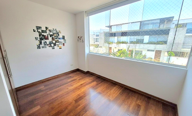 VENDO CASA EN CONDOMINIO CON JARDIN ZONA BATALLONES SURCO