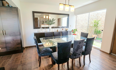 VENDO CASA EN CONDOMINIO CON JARDIN ZONA BATALLONES SURCO