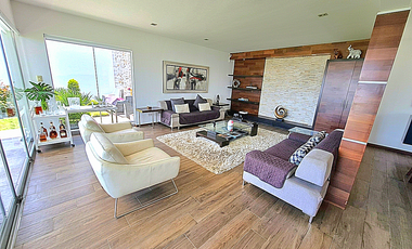 VENDO CASA EN CONDOMINIO CON JARDIN ZONA BATALLONES SURCO
