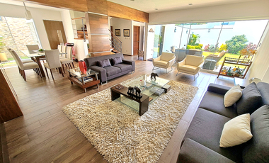VENDO CASA EN CONDOMINIO CON JARDIN ZONA BATALLONES SURCO