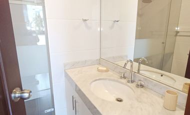 Duplex con Ascensor Directo a Ambos Niveles TERRAZA EN CHACARILLA CERCA A PARQUE