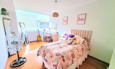 VENDO DUPLEX CON DOBLE ASCENSOR PISCINA TERRAZA CHACARILLA