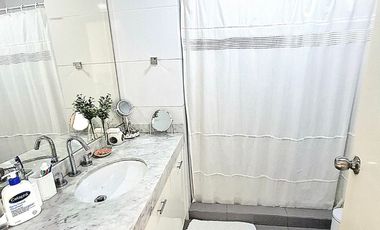 VENDO DUPLEX CON DOBLE ASCENSOR PISCINA TERRAZA CHACARILLA