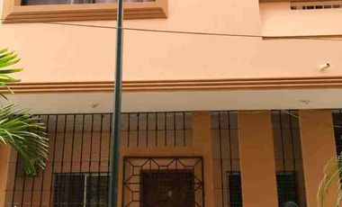 VENTA SAUCES 7 CASA RENTERA