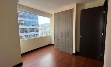 de renta  departamento balcón  3 habitaciones 3 baños 1 parqueadero  gas centralizado guardias gimnasio terraza con BBQ PET friedly